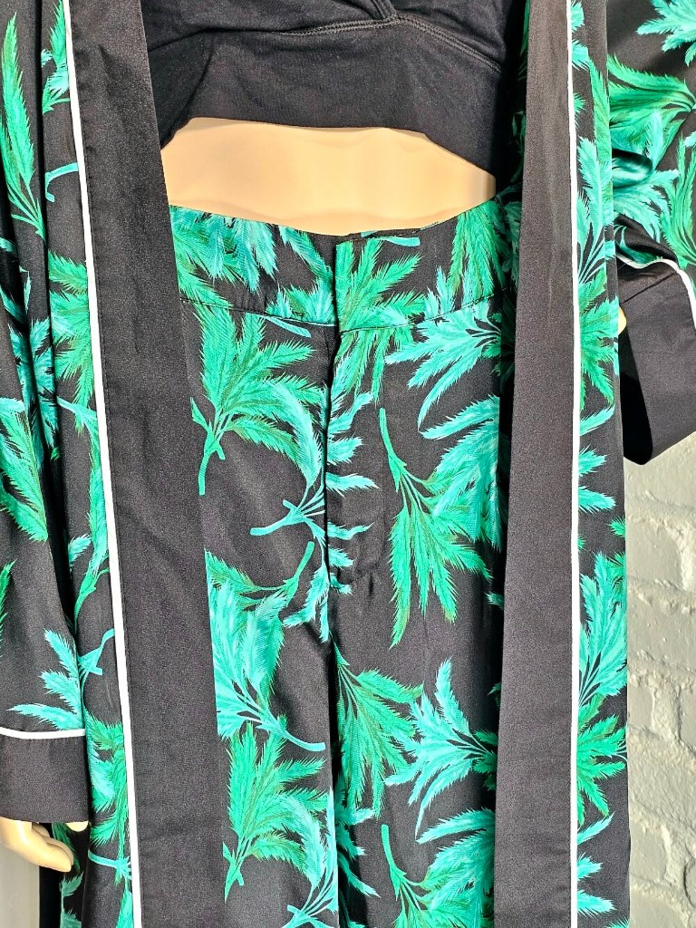Fe Noel x Target Feathered Palm Print Robe & Wide Leg Pants Set Size XL Black - Picture 6 of 16
